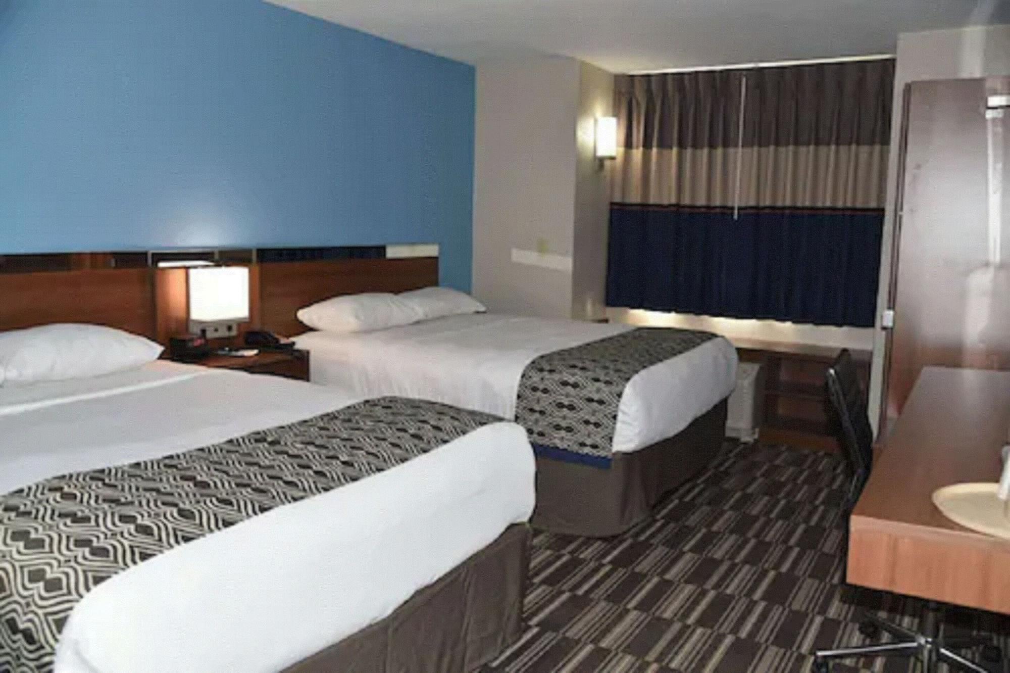 Microtel Inn & Suites By Wyndham Fond Du Lac Fond du Lac Exterior foto